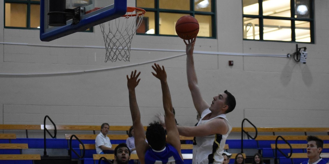 Men&rsquo;s Basketball Downs JWU, 77-67, in GNAC Opener