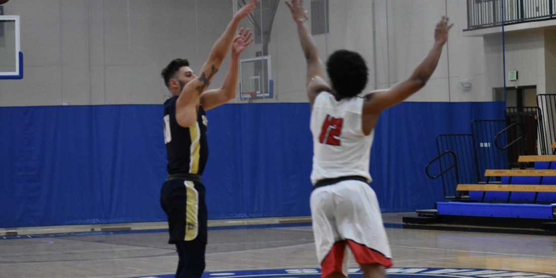 Men&rsquo;s Basketball Clips Western New England, 91-77, in OT&nbsp;