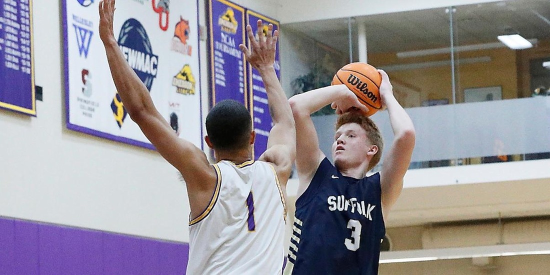 Late Surge by Roger Williams Hands Men&rsquo;s Basketball 87-76 Loss