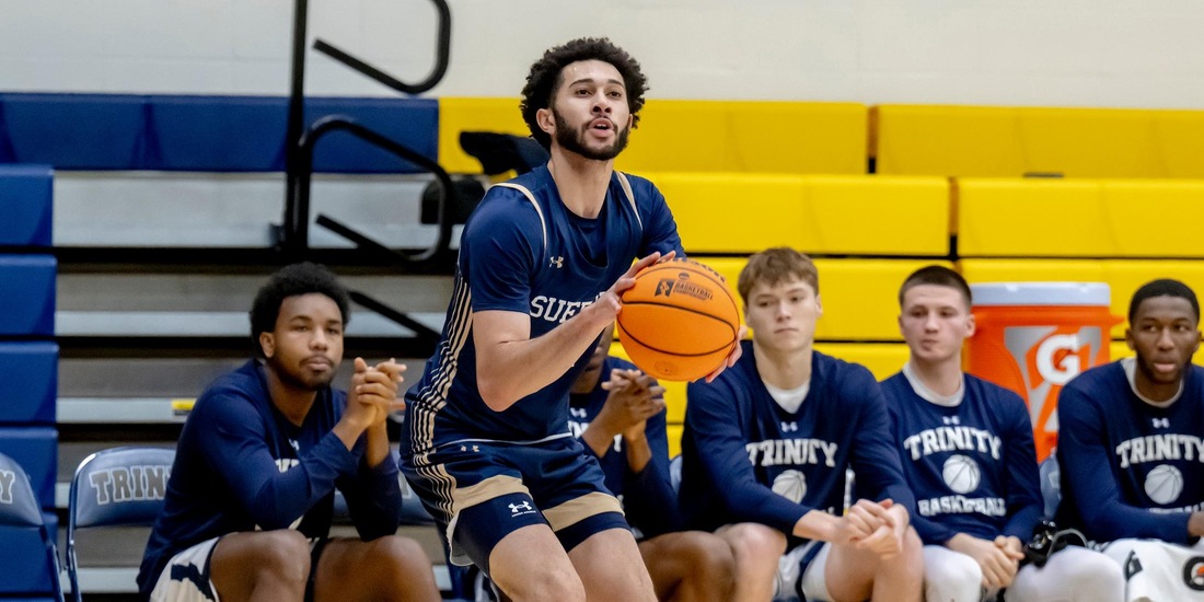 Men&rsquo;s Basketball Comes Up Short in CNE Championship at WNE, 75-74