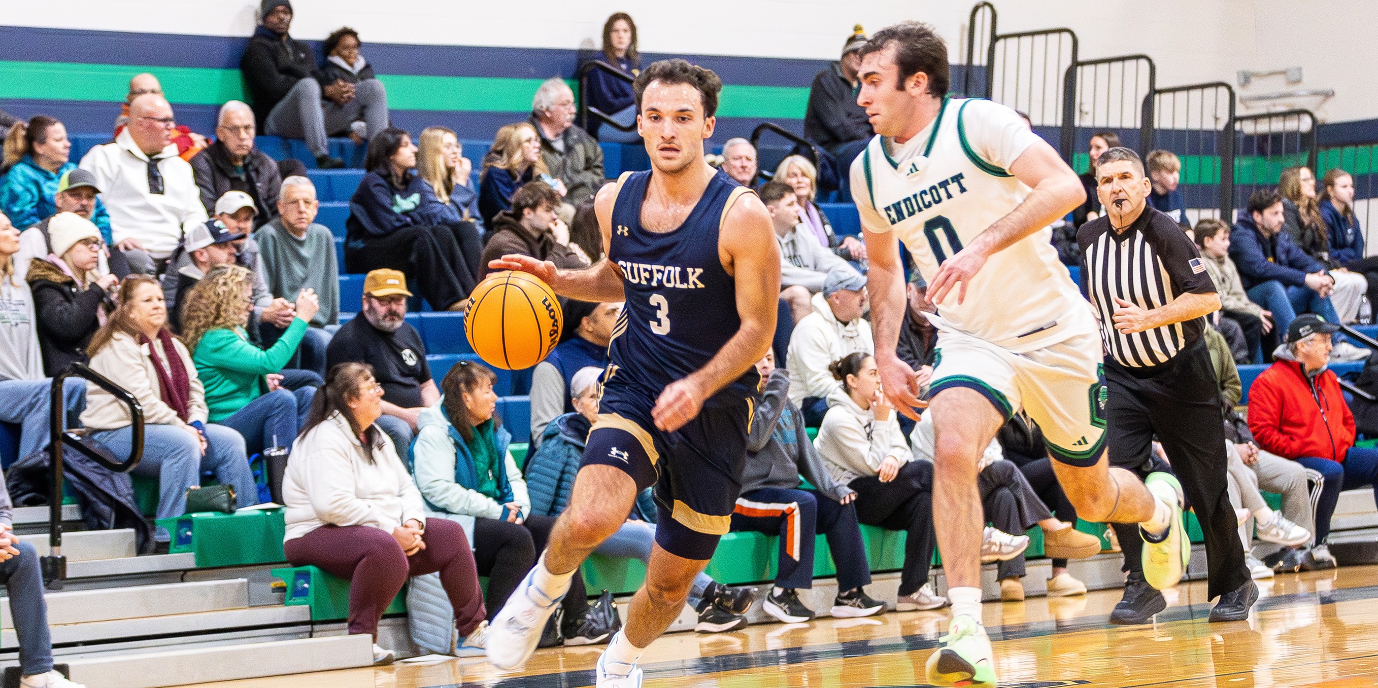No. 21 Endicott Edges Men&rsquo;s Basketball, 69-44