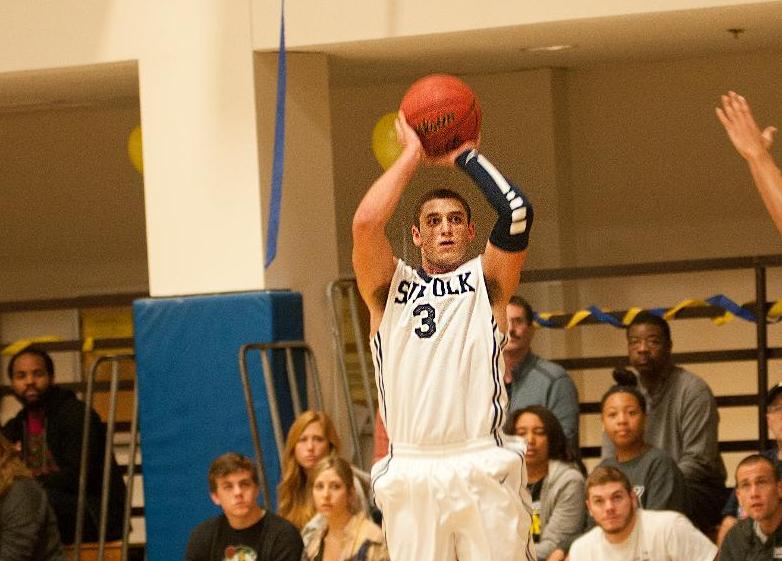 Men's Basketball Rolls Past Wheelock, 100-85