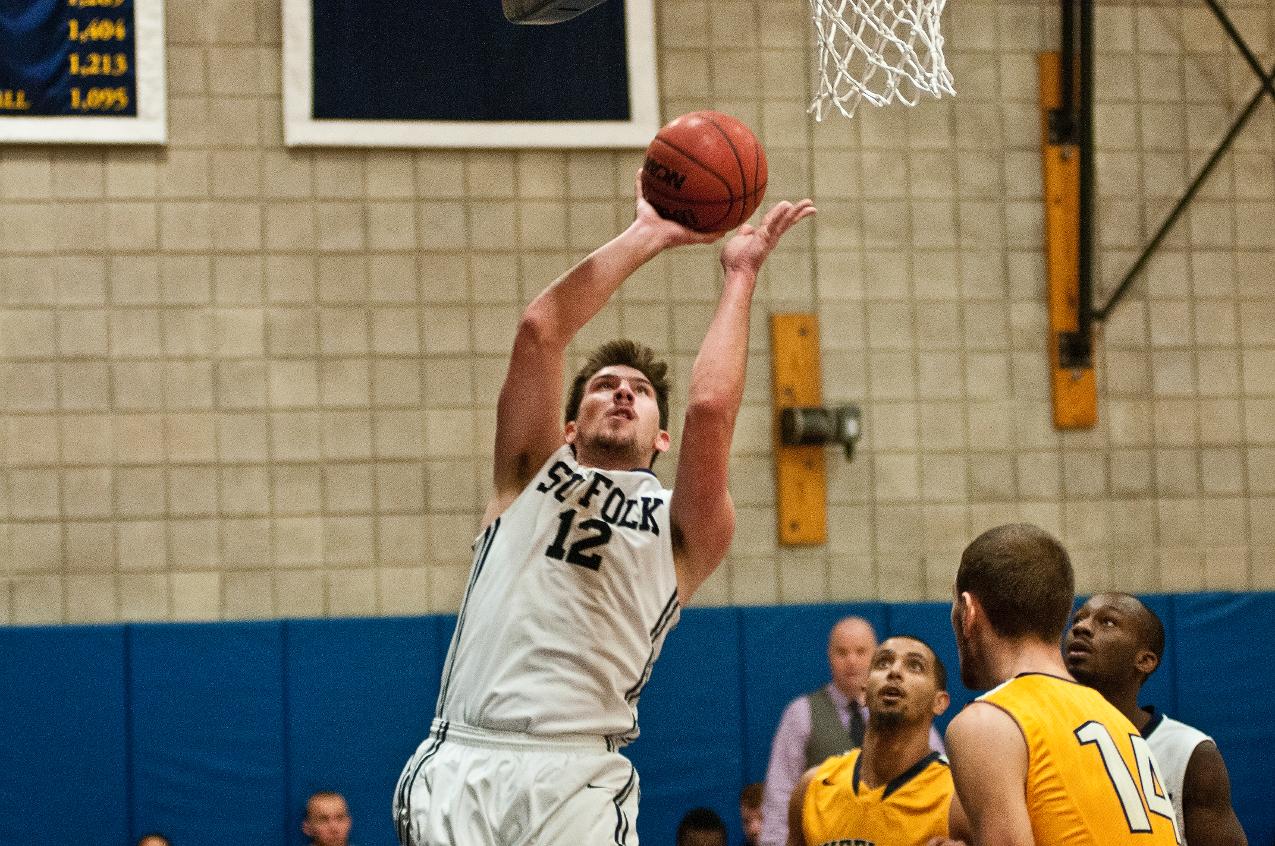 UMass Boston Spoils Men&rsquo;s Basketball Season Opener, 72-61