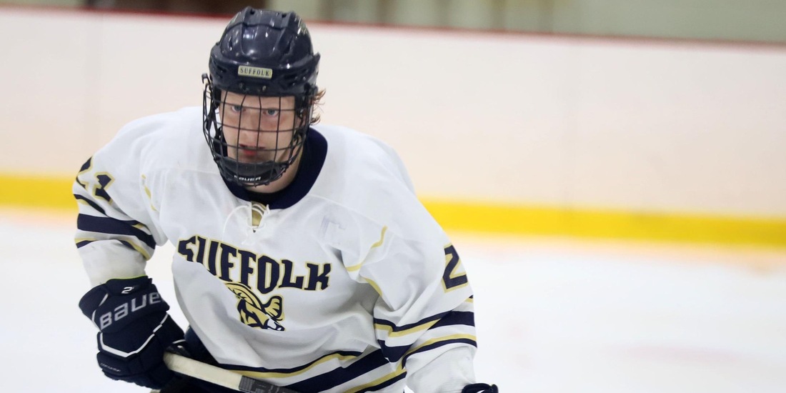 Curry Slips Past Men&rsquo;s Hockey, 4-3