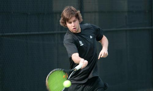 Men's Tennis Fall to JWU, 6-3