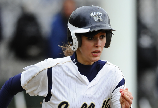 Softball Sweeps Doubleheader Against Becker