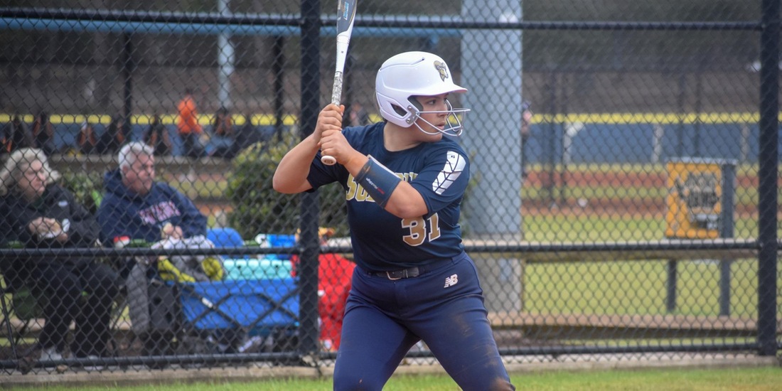 Roger Williams Sweeps Softball in Regular-Season Finale