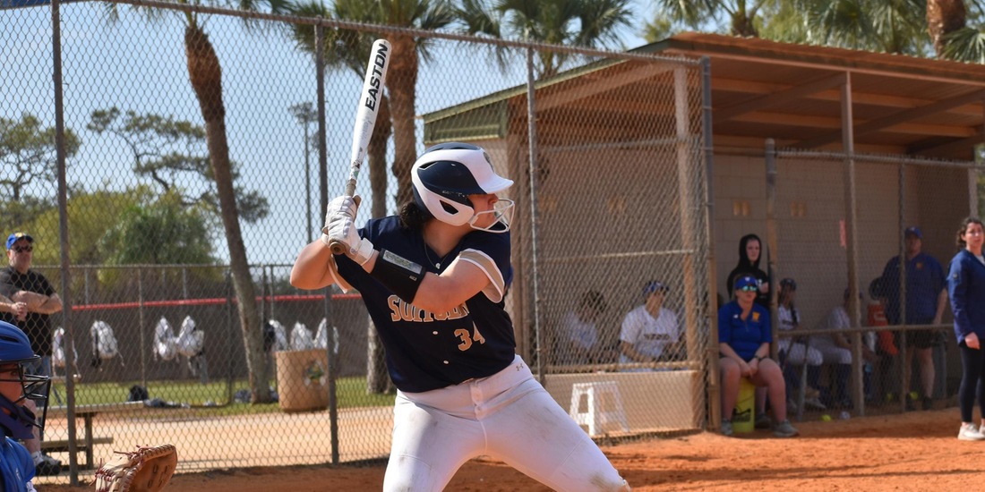 Softball Drops Game One at Simmons, 6-1