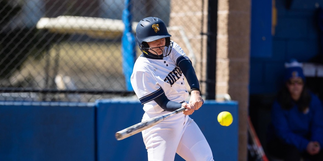 Softball Soars Back in Nightcap at Curry, 10-1