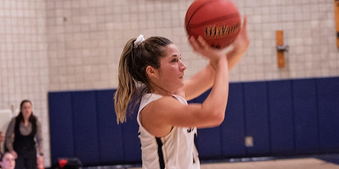 Women&rsquo;s Basketball Stuns Emmanuel, 73-59