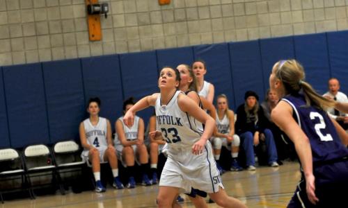 Women's Basketball Win Fourth Straight