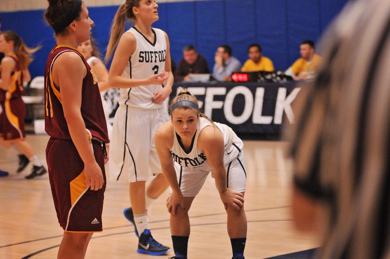 Connecticut College Visits Women&rsquo;s Basketball Sunday Afternoon
