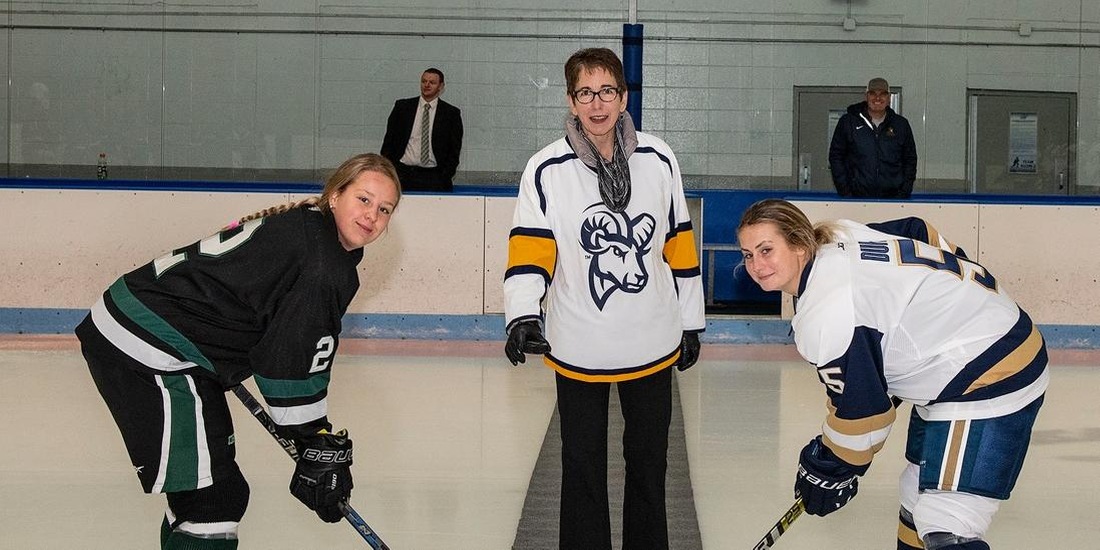 Nichols Powers Past Women&rsquo;s Hockey 2-1