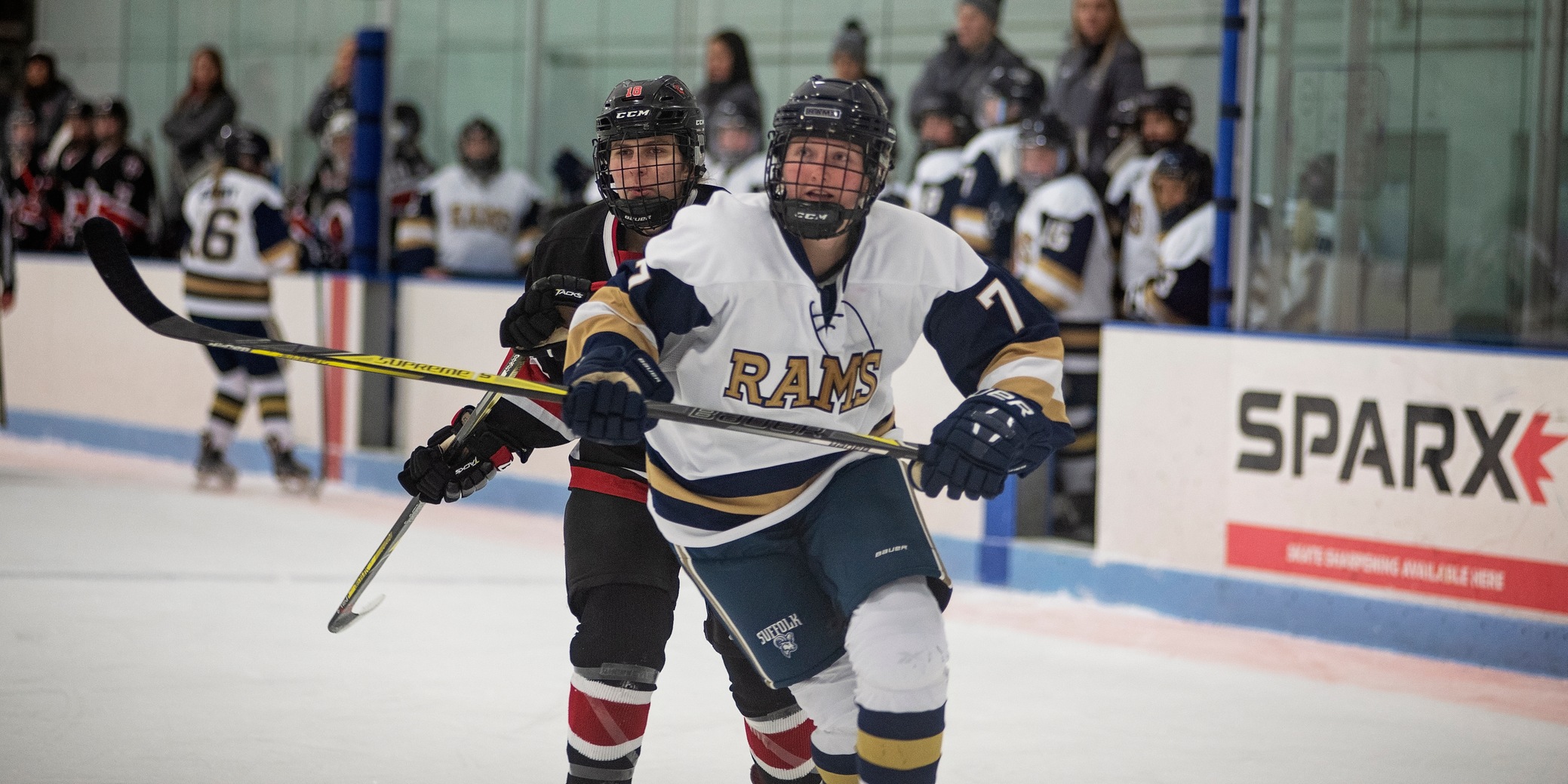 MacNeil&rsquo;s Hat Trick Powers Women&rsquo;s Hockey Over Salem State, 7-3