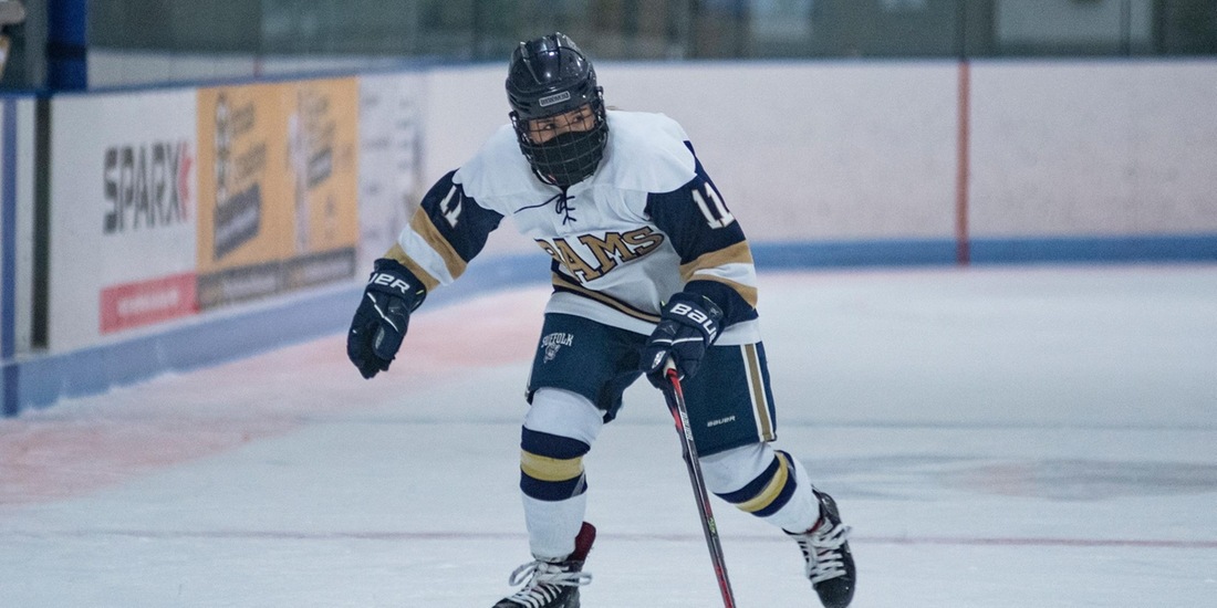Women&rsquo;s Hockey Wins Fourth Straight Downs Worcester State, 5-1