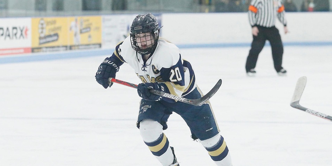 UMass Boston Spoils Women&rsquo;s Hockey Home Opener