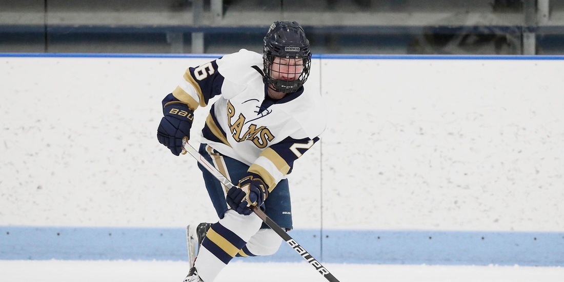 CCC Championship Bound: Women&rsquo;s Hockey Handles UNE in Semis, 6-0