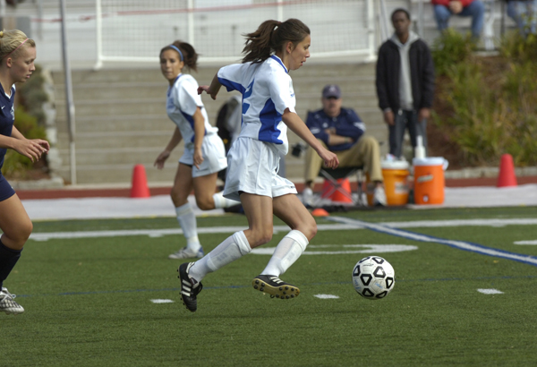 Women's Soccer Roll Past Pine Manor