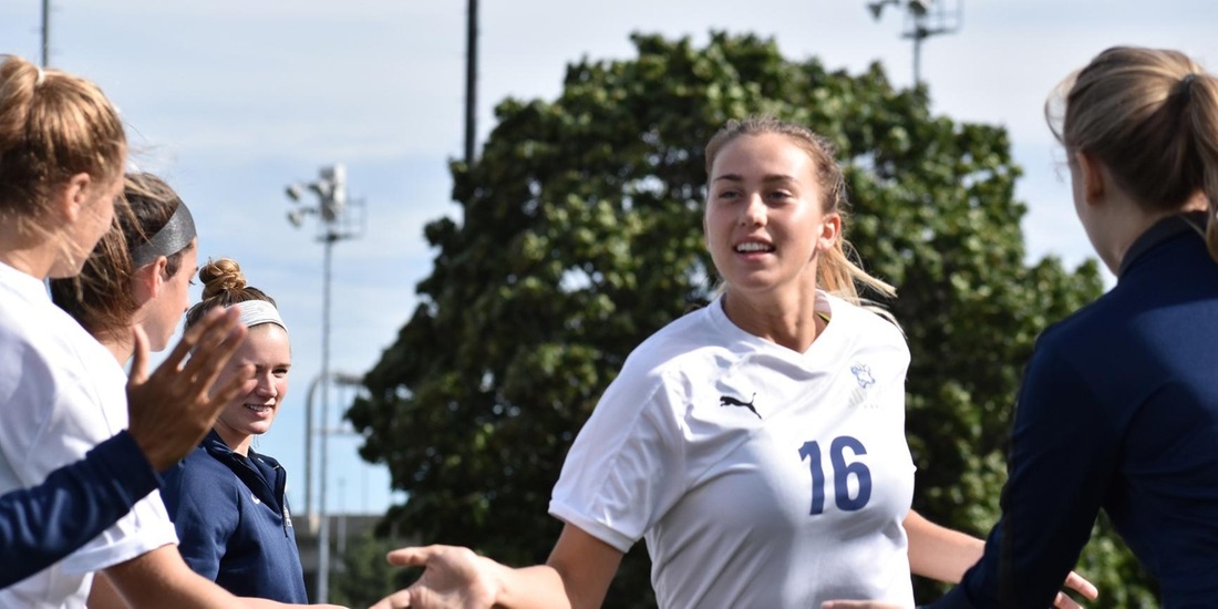 O&rsquo;Brien Leads Women&rsquo;s Soccer&rsquo;s 6-0 Offensive Onslaught in Season Finale at Mass. Maritime