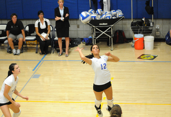 Women's Volleyball Split GNAC Tri-Match