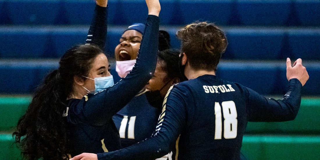 Volleyball Sweeps Albertus Magnus