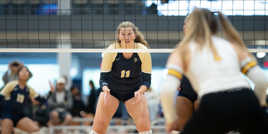 No. 10 MIT Spoils Volleyball&rsquo;s Home Opener in Straight Sets