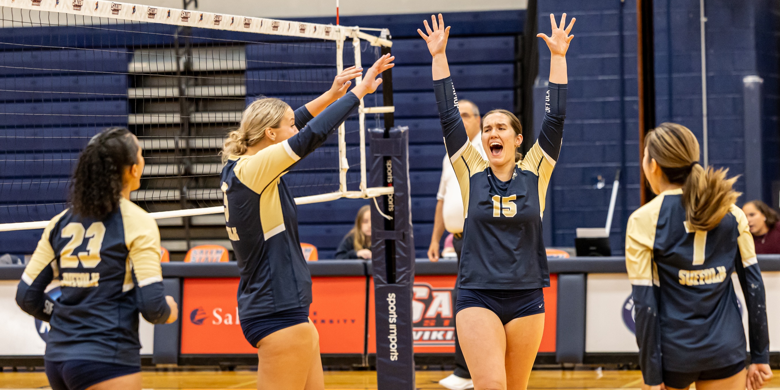 Women&rsquo;s Volleyball Sails Past Salem State, 3-1